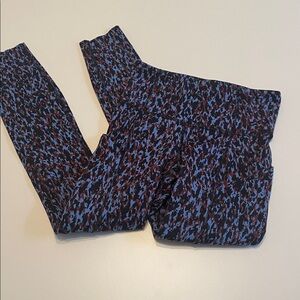 Lululemon Size 2 Side Pockets‎ Blue and Brown Patterned Leggings 24”